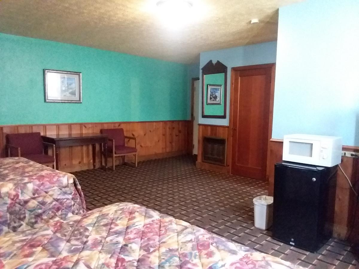 Scenic River Inn Motel Wartburg エクステリア 写真